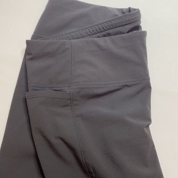 Athleta Sleek Breathable Active Ankle Pant Black M - Picture 11 of 14